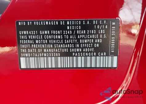 2015 Volkswagen Jetta 1.8T Se z USA, uszkodzony, nr VIN 3VWD17AJ9FM233389